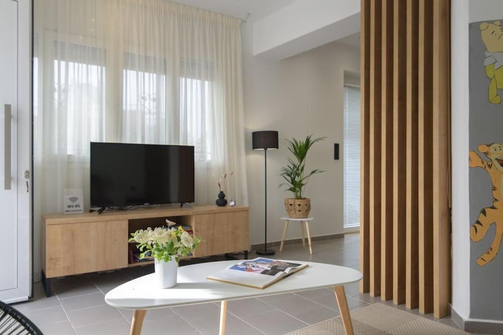 Onar Elegant Beachside Apartment Heraklion (Crete)