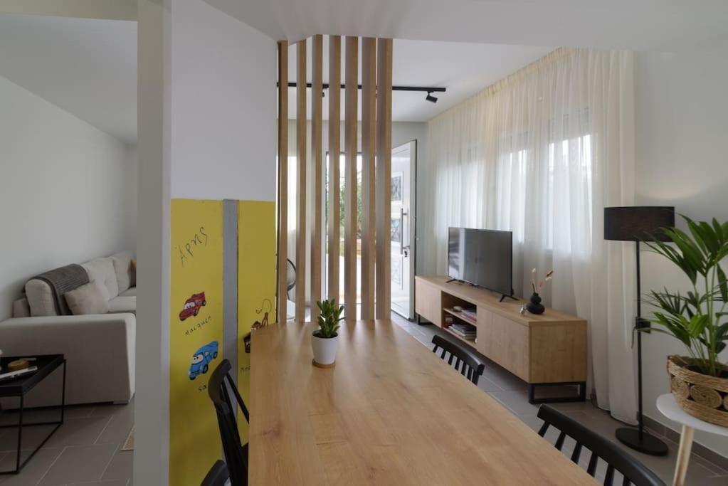 Onar Elegant Beachside * Heraklion (Crete)
