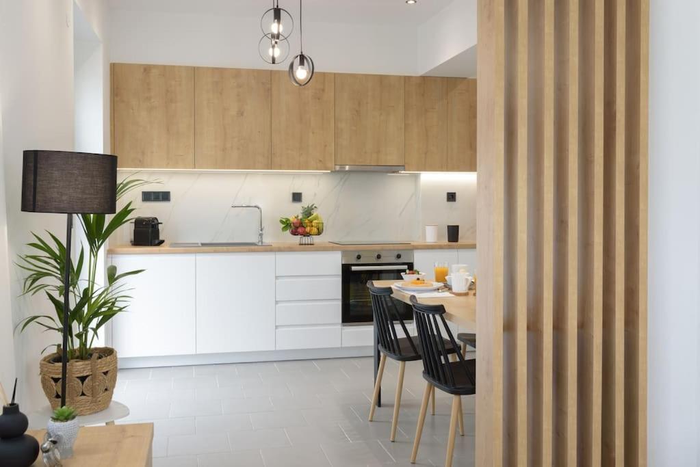 Onar Elegant Beachside